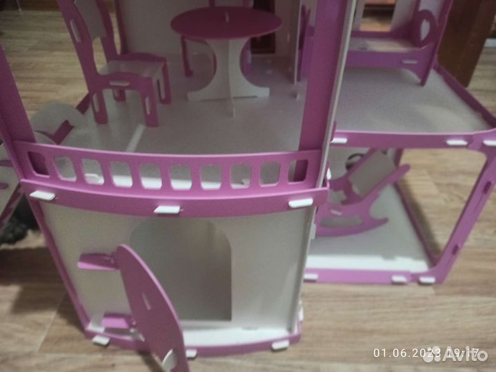 Домик для кукол