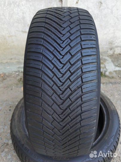 Continental AllSeasonContact 215/45 R18 93V