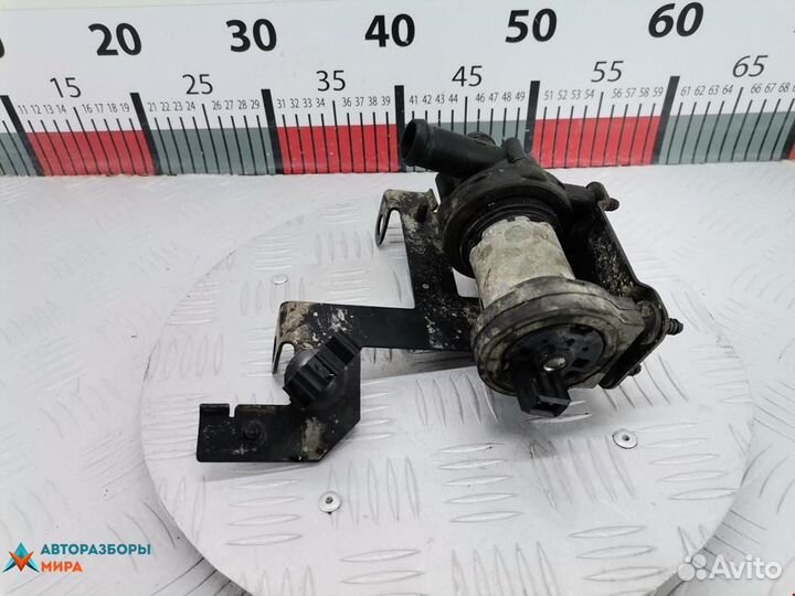 Помпа Volkswagen LT 2 1996 251965561B