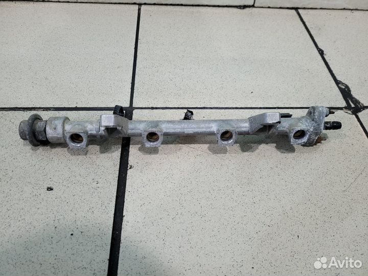 Топливная рампа Kia Cerato 1