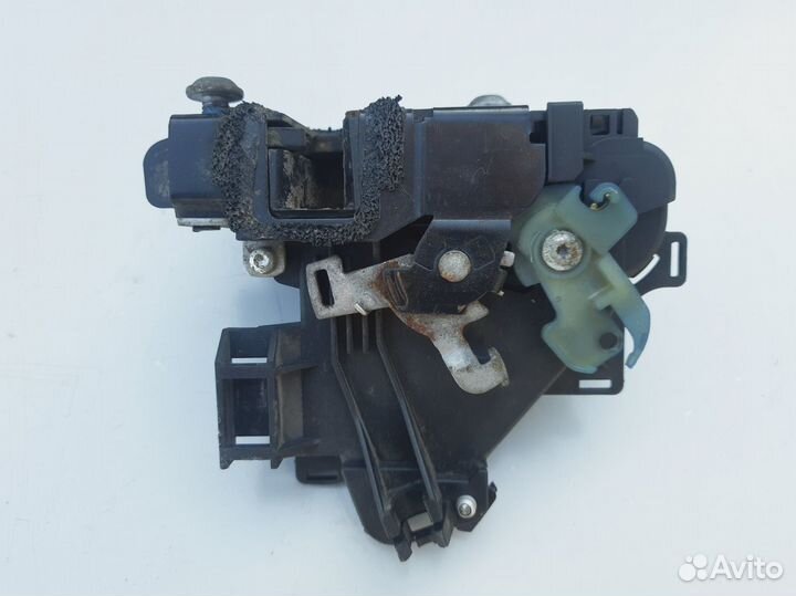 Замок передний левый Skoda Fabia 1999-2007