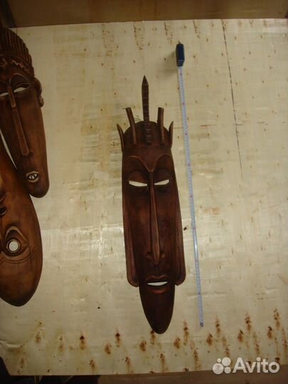 Маска деревянная