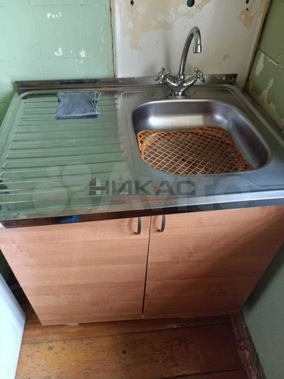 Комната 16 м² в 3-к., 2/2 эт.