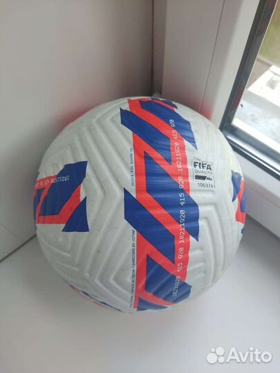 Футбольный мяч nike flight