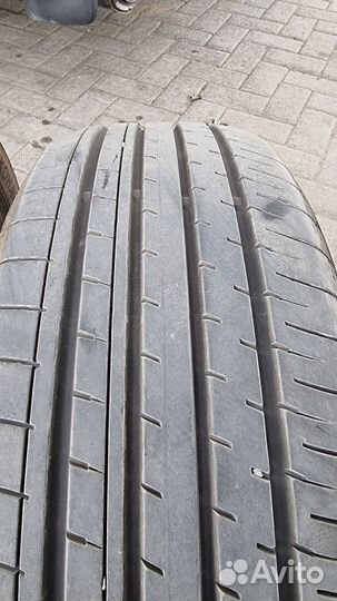 Yokohama BluEarth-XT AE61 215/65 R16 98H