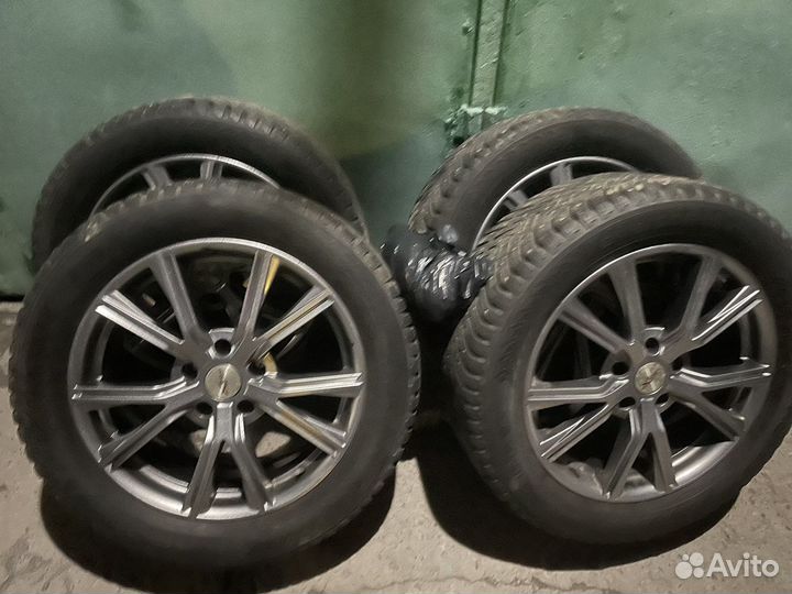 Nokian Tyres Hakkapeliitta 8 245/50 R18