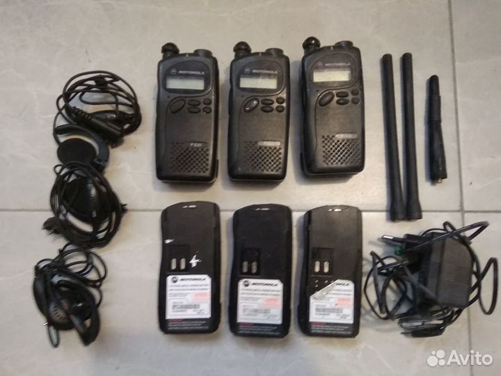 Профессиональная радиостанция Motorola P020 3шт