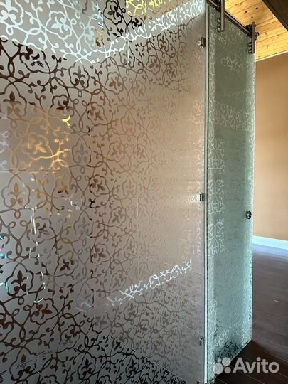 Декоративное стеклянное панно