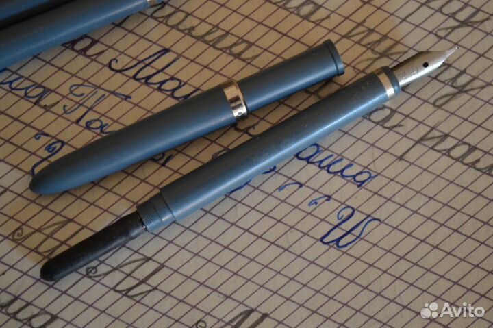 Чернильная авторучка первоклассника СССР