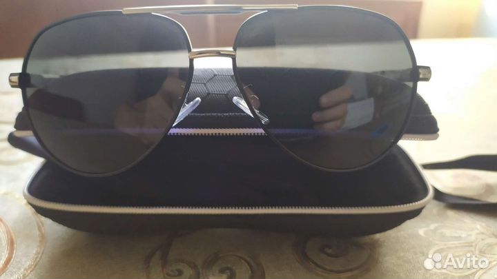 Солнцезащитные очки