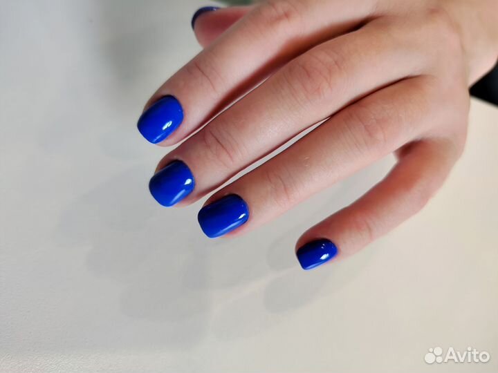 Модель на маникюр, наращивание, педикюр