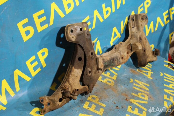 Подрамник + рычаги Toyota Corolla E11