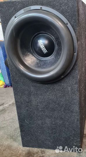 Активный сабвуфер