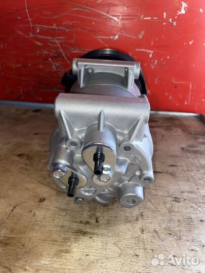 Компрессор кондиционера Renault Megane II K4M