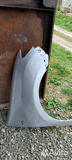 Крыло переднее правое Рено Логан 2