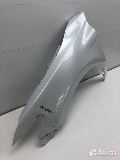 Крыло переднее левое Toyota Camry V70