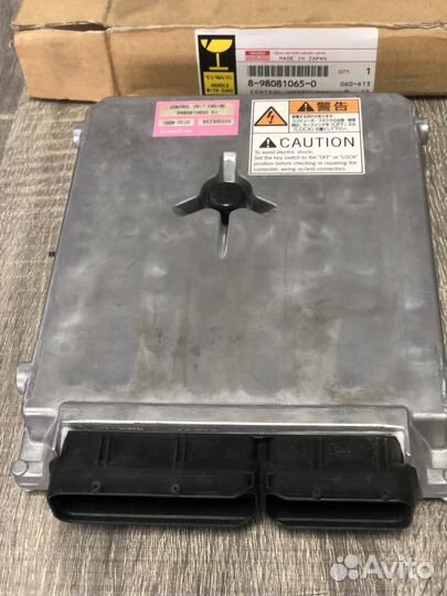 Блок управления бу 8980810650 (isuzu 6HK1)