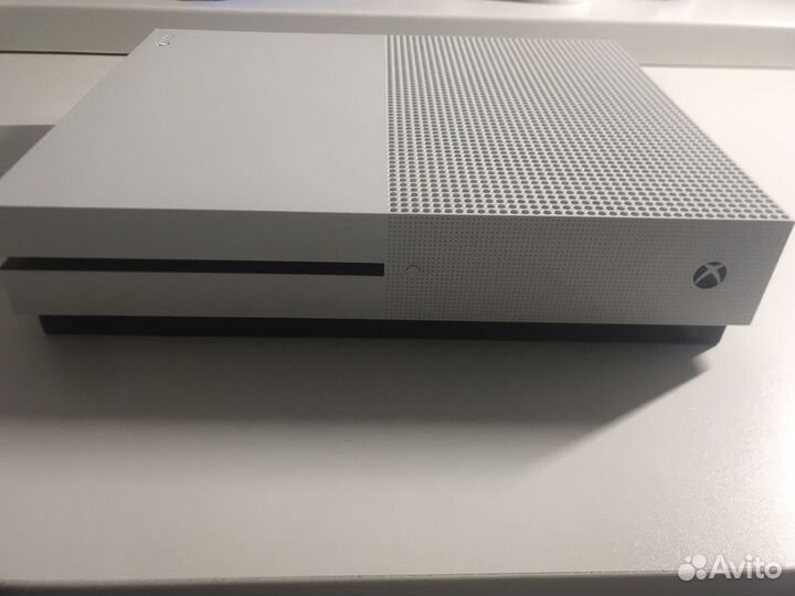 Xbox One S