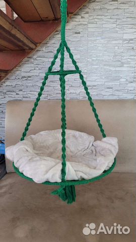 Плетёный гамак для кошек