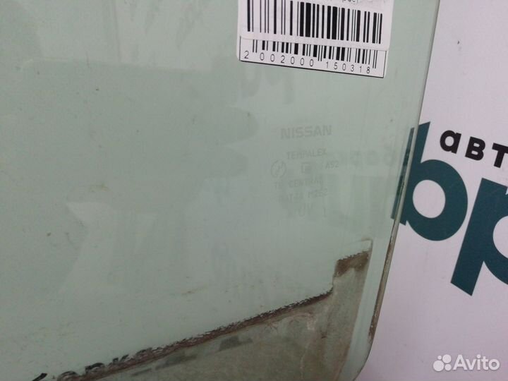 Стекло передней левой двери 80301-9U000 Nissan