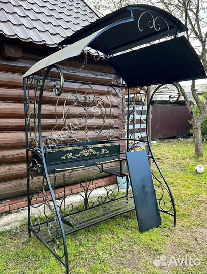 Мангал с крышей