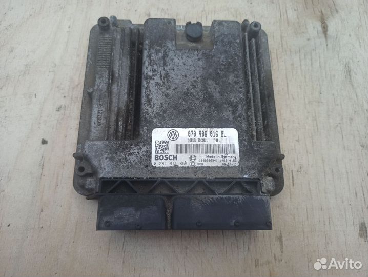 Эбу Volkswagen Touareg 1 7L 2.5