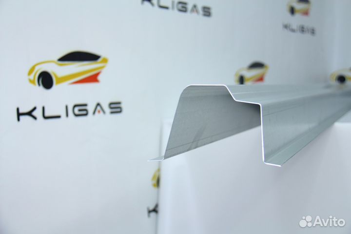 Кузовной порог Toyota Cresta 100