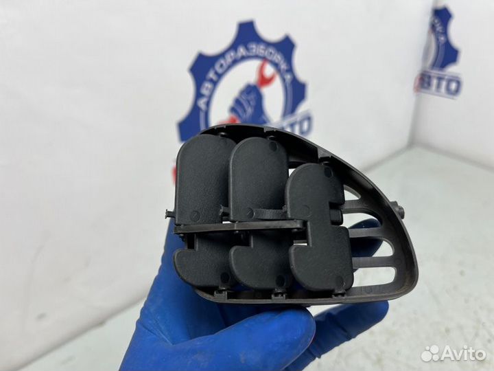 Дефлектор воздушный левый Kia Spectra ижевский S6D