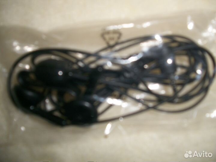 Новые наушники для сотовых телефонов