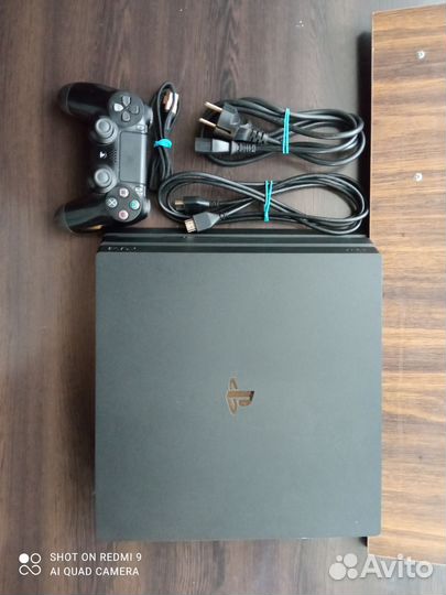 Sony PS4 pro 1tb