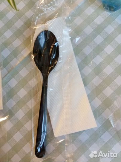 Новые одноразовые столовые приборы