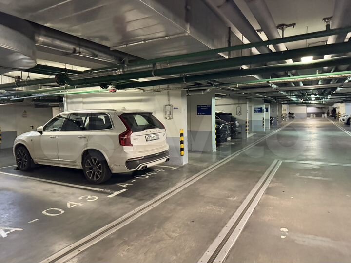 Машиноместо, 12 м²