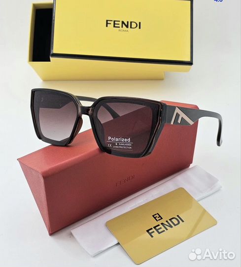 Солнцезащитные очки женские Fendi с поляризацией