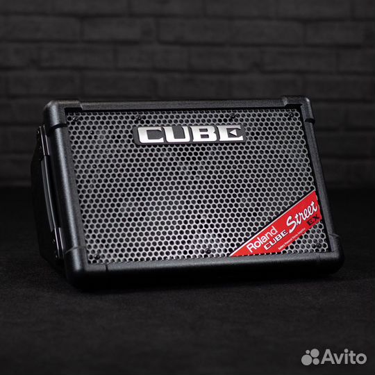 Комбоусилитель Roland Cube Street EX