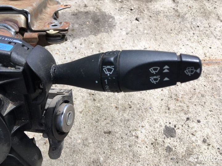 Ручки переключения света и стеклоочистителя Ford