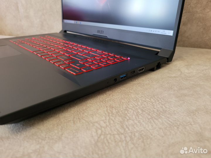 Игровой ноутбук MSI 17.3