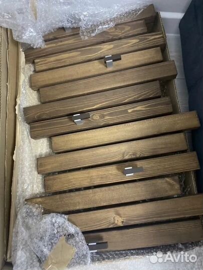 Вешалка настенная в прихожую