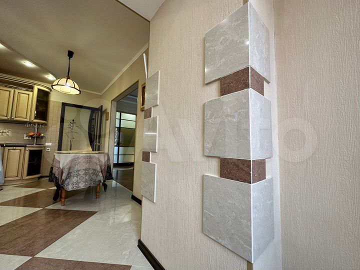 3-к. квартира, 83,4 м², 3/9 эт.