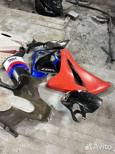 Honda cbr1000rr пластик
