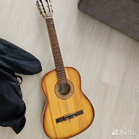 7 струнная гитара