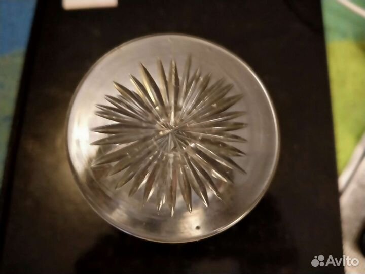 Рюмки на ножке