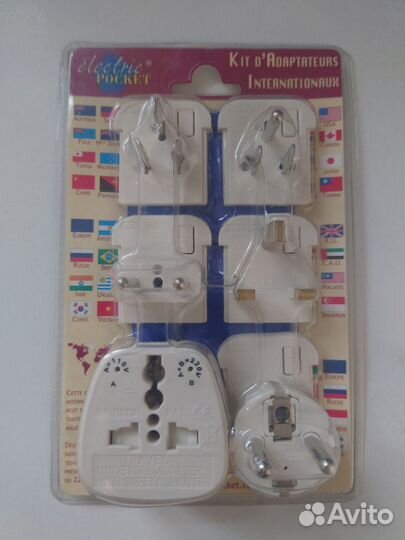 Набор адаптеров для розеток. Travel adapter