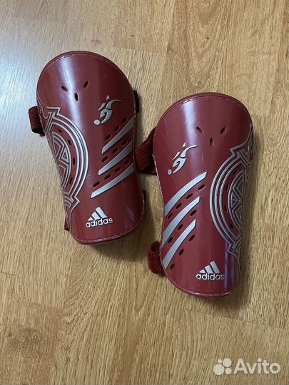 Щитки футбольные Adidas