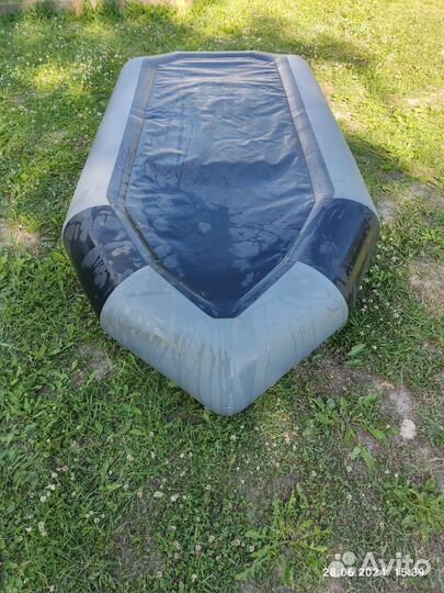 Лодка с мотором