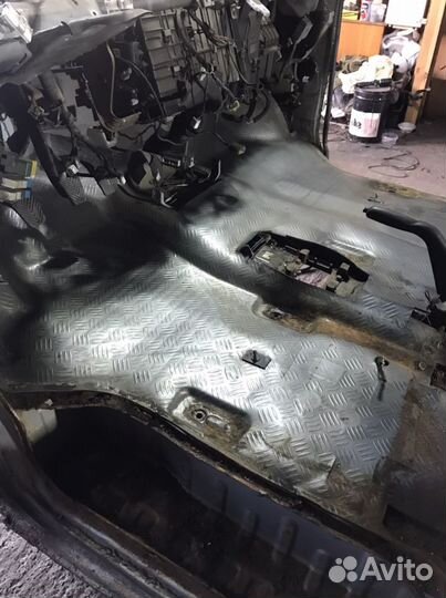 Напольное покрытие с шумоизоляцией Hyundai Starex