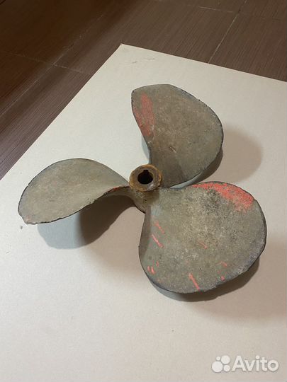 Винт из бронзы