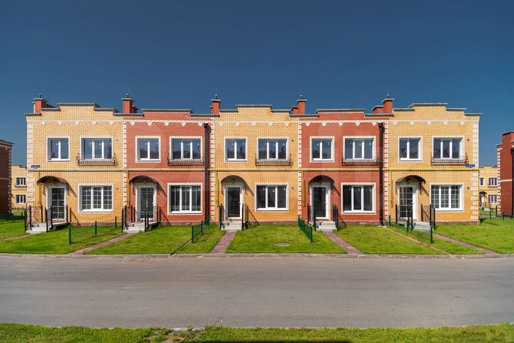 Таунхаус 50,6 м² на участке 1 сот.