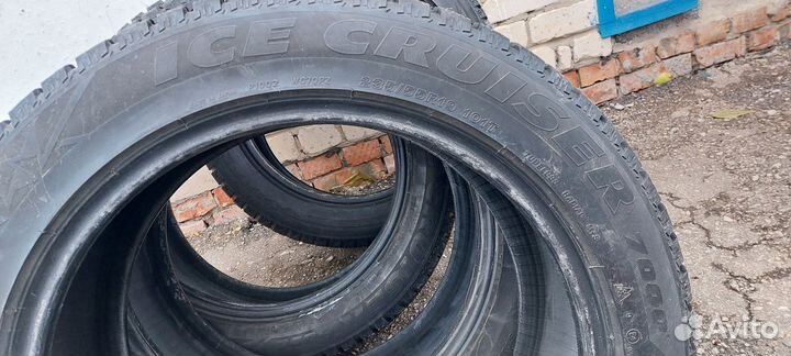 Bridgestone Ice Cruiser 7000 235/55 R19 101T