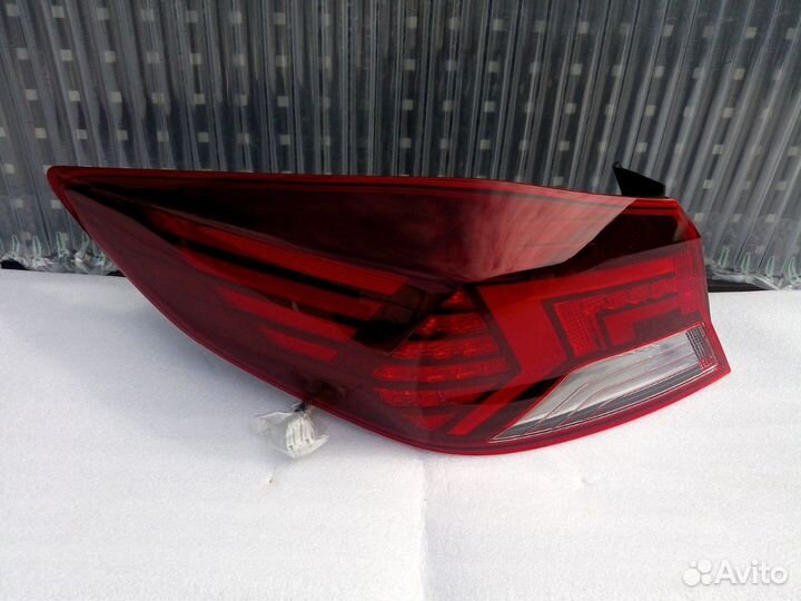 Задний фонарь Хундай 2019
