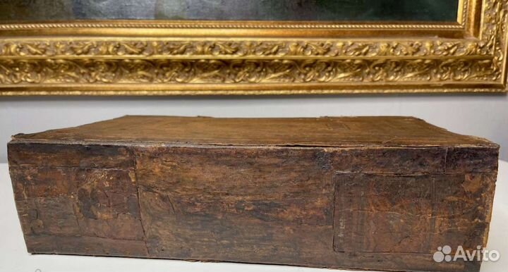 Старинная книга жития святых